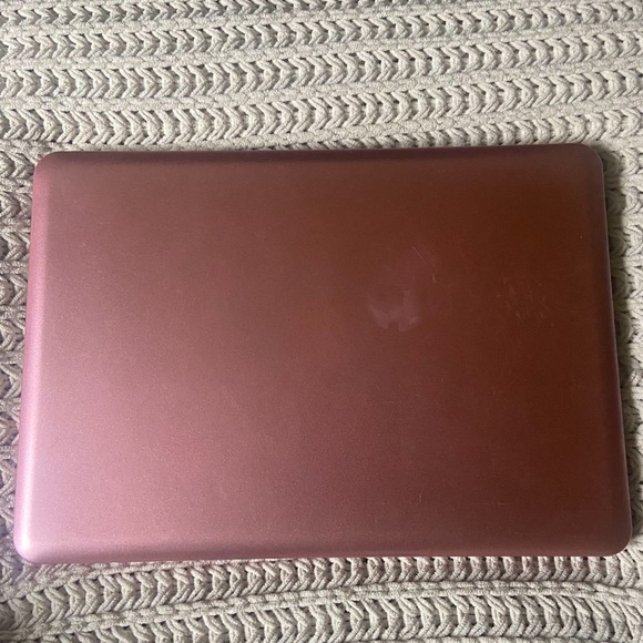MACBOOK 2012